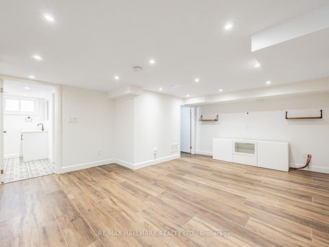 Photo 23 at 12 Leagrove Crescent, Birchmount, Toronto