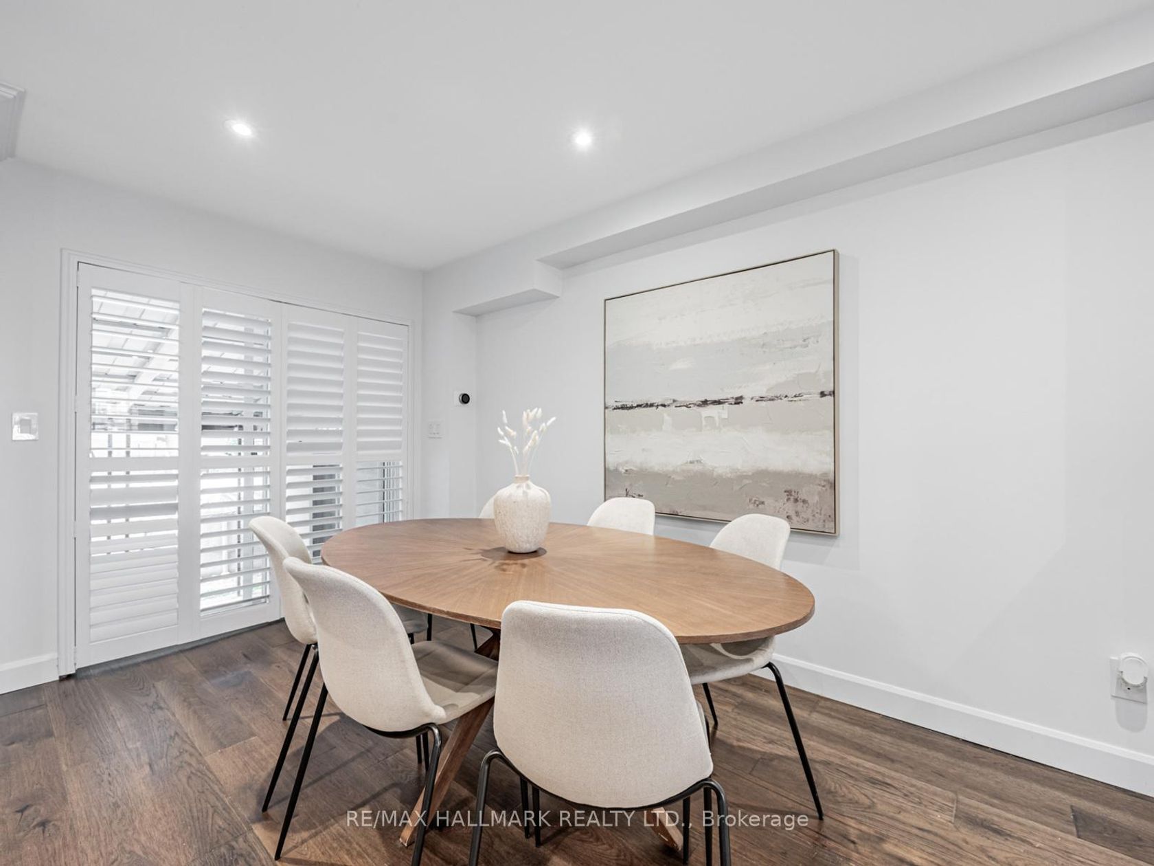 Photo 6 at 12 Leagrove Crescent, Birchmount, Toronto Photo 6 at 12 Leagrove Crescent, Birchmount, Toronto