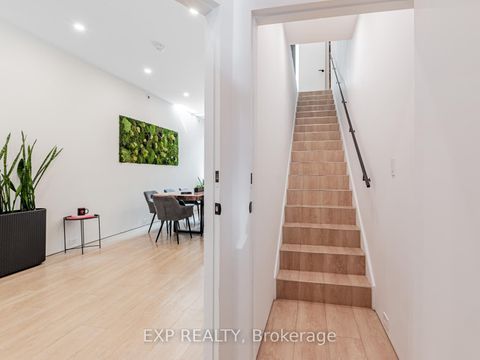 Photo 4 at 44 Massey Street, Niagara, Toronto