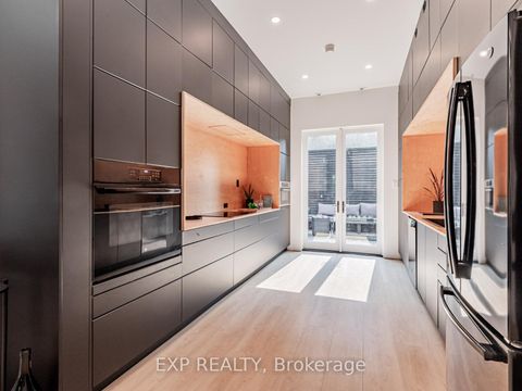 Photo 9 at 44 Massey Street, Niagara, Toronto