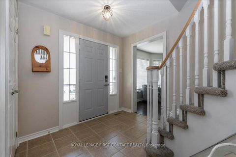 Photo 2 at 26 Kenwell Crescent, Holly, Barrie
