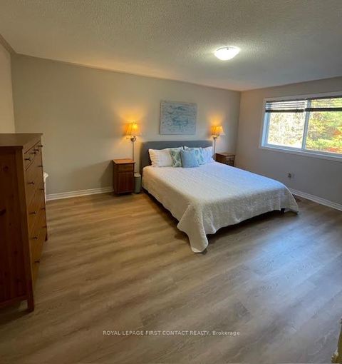 Photo 19 at 26 Kenwell Crescent, Holly, Barrie