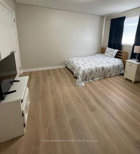 Photo 26 at 26 Kenwell Crescent, Holly, Barrie