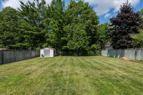 Photo 31 at 26 Kenwell Crescent, Holly, Barrie