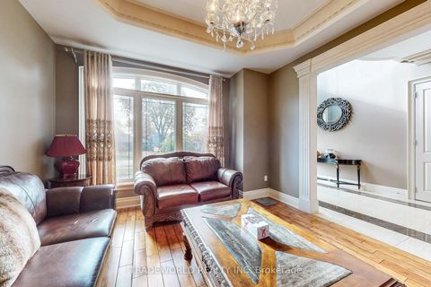 Photo 5 at 190 Duncan Road, Langstaff, Richmond Hill