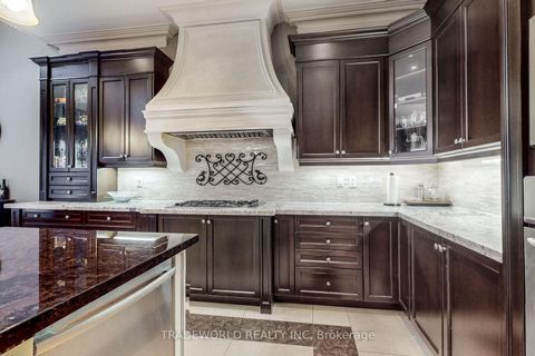 Photo 8 at 190 Duncan Road, Langstaff, Richmond Hill