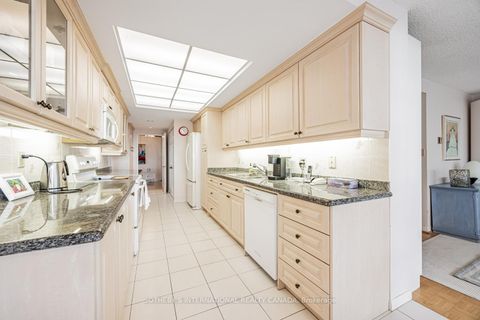 Photo 10 at 2503 - 85 Skymark Drive, Hillcrest Village, Toronto