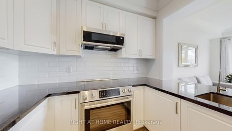 Photo 9 at 26 Badgerow Way, Rural Aurora, Aurora