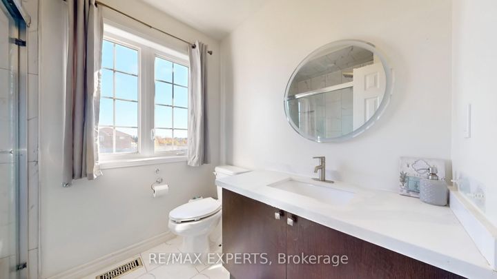 Photo 27 at 2 Personna Circle, Credit Valley, Brampton