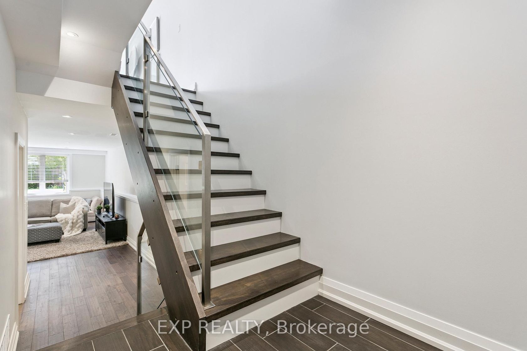 Photo 36 at 105 Twenty Second Street, Long Branch, Toronto Photo 36 at 105 Twenty Second Street, Long Branch, Toronto