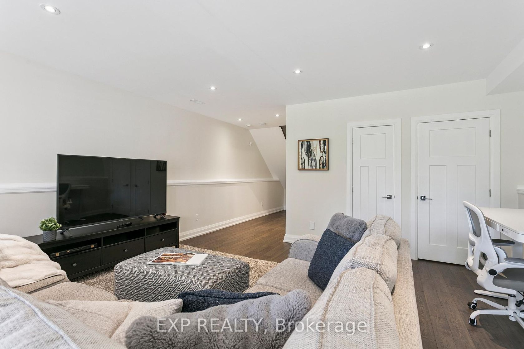 Photo 38 at 105 Twenty Second Street, Long Branch, Toronto Photo 38 at 105 Twenty Second Street, Long Branch, Toronto