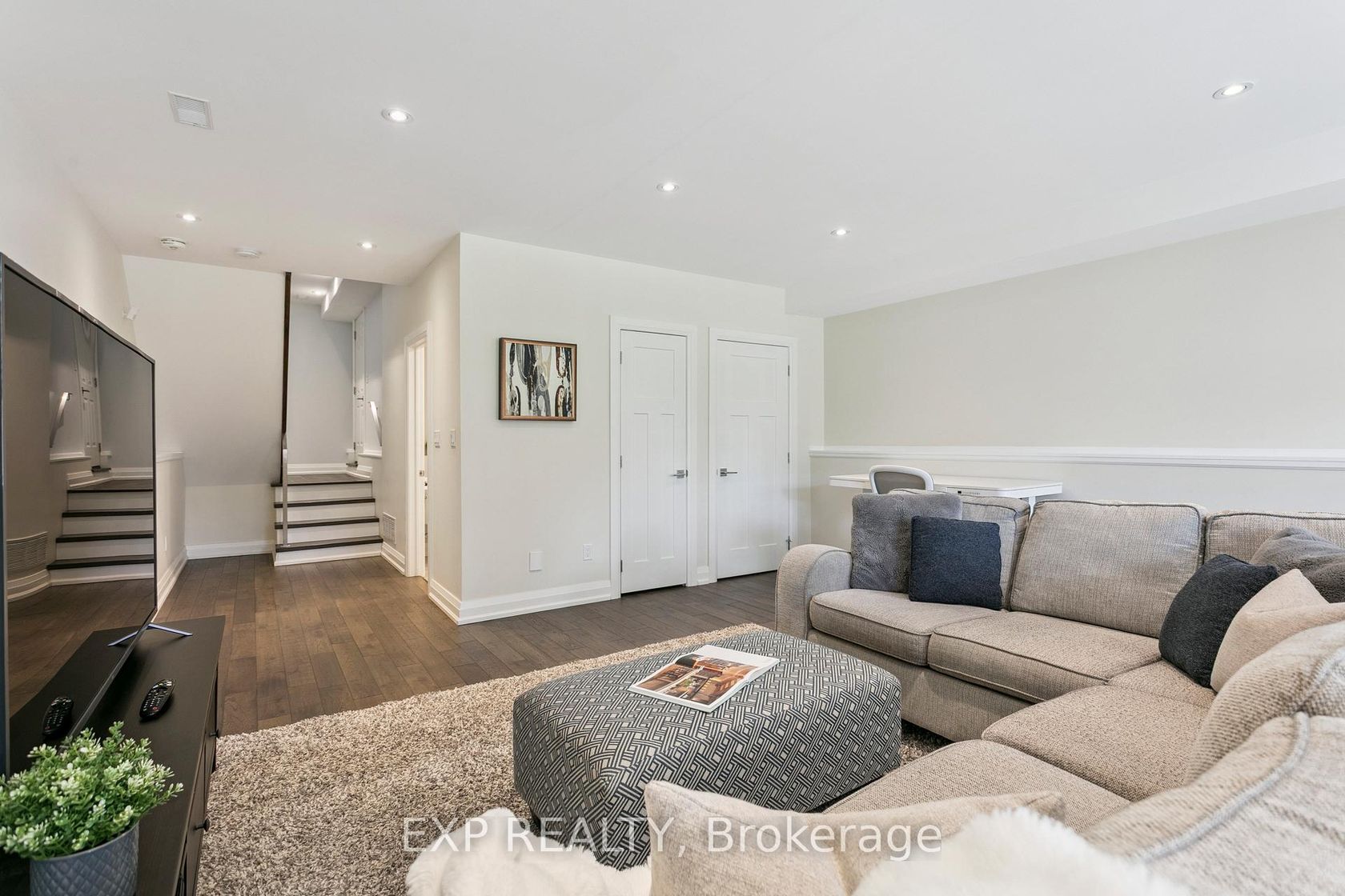 Photo 40 at 105 Twenty Second Street, Long Branch, Toronto Photo 40 at 105 Twenty Second Street, Long Branch, Toronto