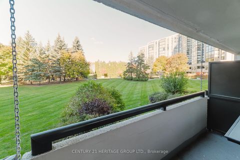 Photo 16 at 203 - 40 Harding Blvd Boulevard W, North Richvale, Richmond Hill