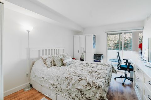 Photo 18 at 203 - 40 Harding Blvd Boulevard W, North Richvale, Richmond Hill