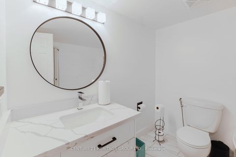 Photo 19 at 203 - 40 Harding Blvd Boulevard W, North Richvale, Richmond Hill