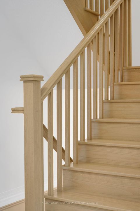 Photo 15 at 86 Sagewood Avenue, Painswick South, Barrie