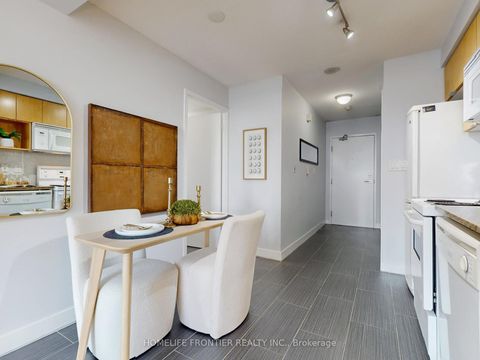 Photo 11 at 1109 - 15 Fort York Boulevard, Waterfront Communities C1, Toronto