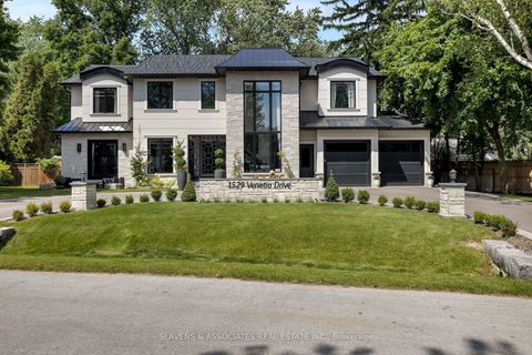 Photo 1 at 1529 Venetia Drive, SW Southwest, Oakville