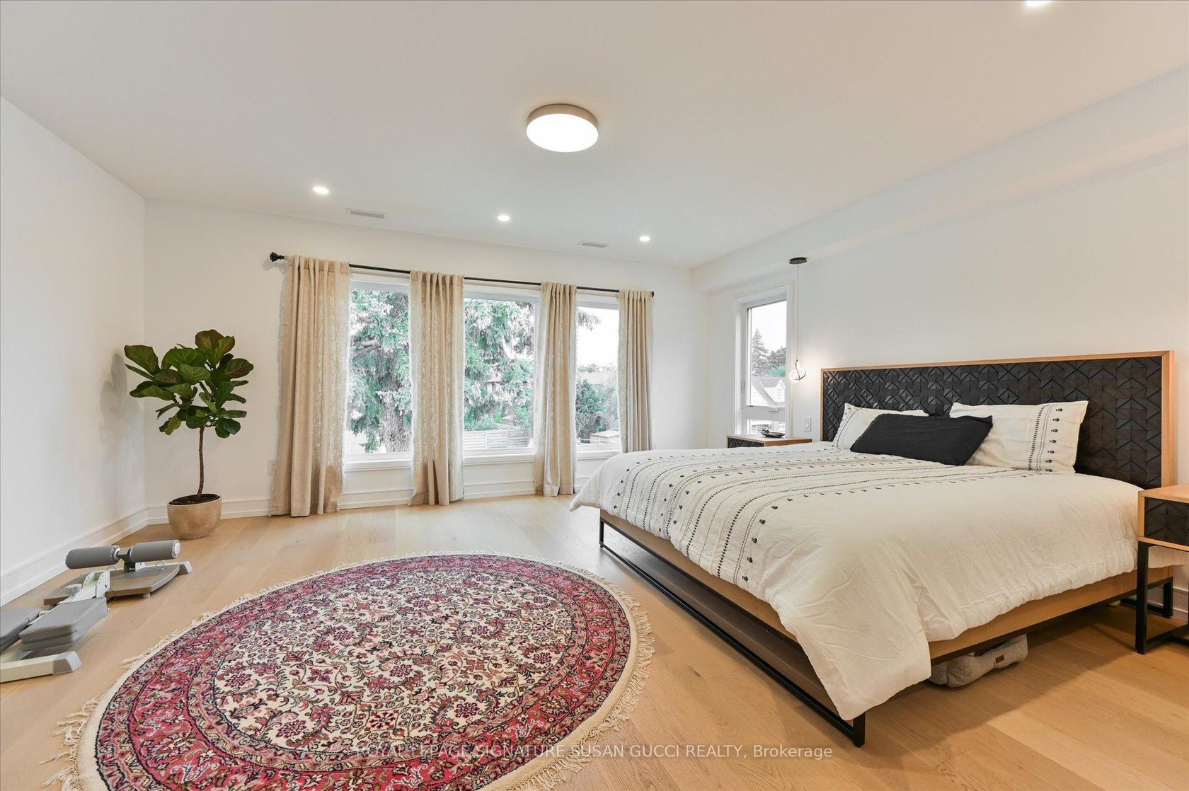 Photo 15 at 36 Glenshaw Crescent, Parkview, Toronto Photo 15 at 36 Glenshaw Crescent, Parkview, Toronto