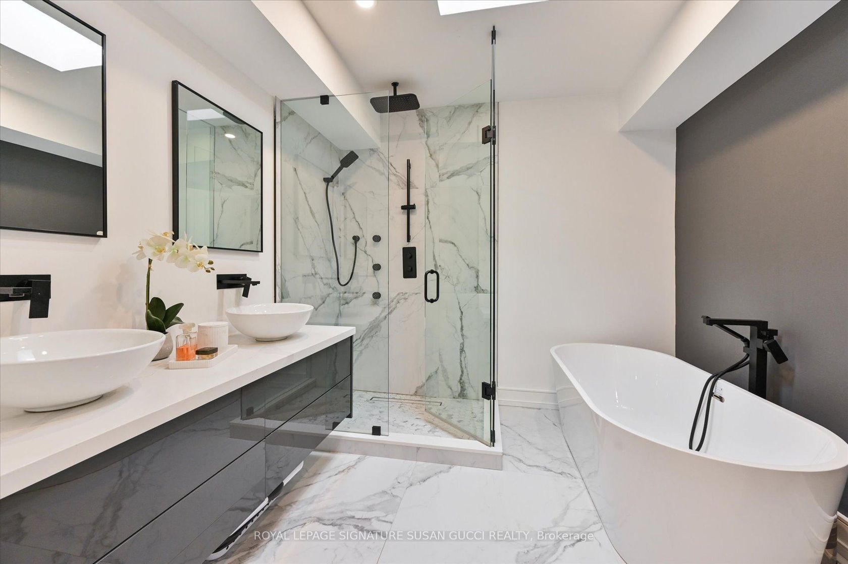 Photo 18 at 36 Glenshaw Crescent, Parkview, Toronto Photo 18 at 36 Glenshaw Crescent, Parkview, Toronto