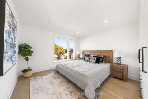 Photo 34 at 62 Inwood Avenue, East York, Toronto