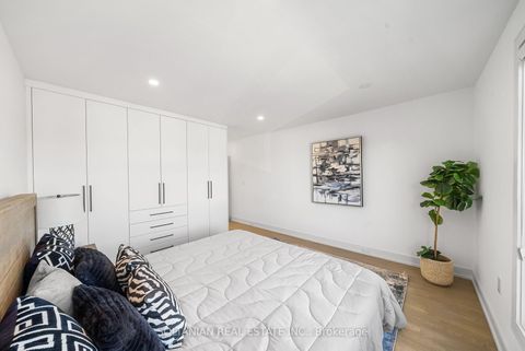 Photo 35 at 62 Inwood Avenue, East York, Toronto