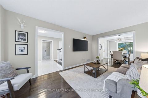 Photo 18 at 33 Rosemary Avenue, Oak Ridges Lake Wilcox, Richmond Hill