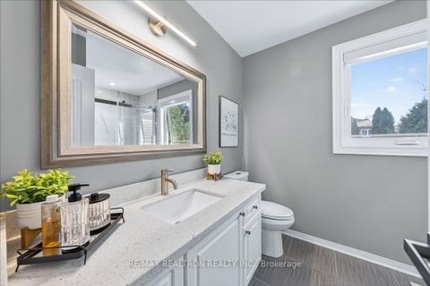 Photo 25 at 33 Rosemary Avenue, Oak Ridges Lake Wilcox, Richmond Hill