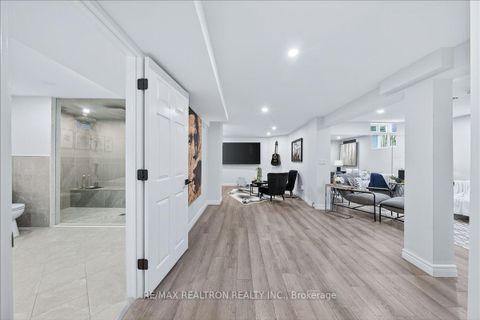 Photo 34 at 33 Rosemary Avenue, Oak Ridges Lake Wilcox, Richmond Hill