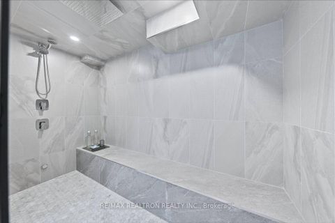 Photo 36 at 33 Rosemary Avenue, Oak Ridges Lake Wilcox, Richmond Hill