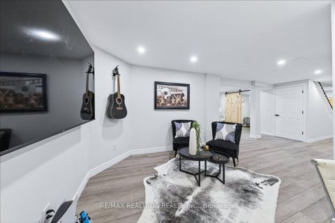 Photo 40 at 33 Rosemary Avenue, Oak Ridges Lake Wilcox, Richmond Hill Photo 40 at 33 Rosemary Avenue, Oak Ridges Lake Wilcox, Richmond Hill