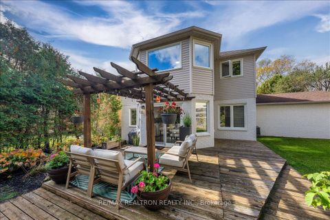 Photo 45 at 33 Rosemary Avenue, Oak Ridges Lake Wilcox, Richmond Hill