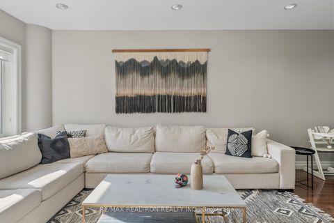 Photo 3 at 4 Model Avenue, Clanton Park, Toronto