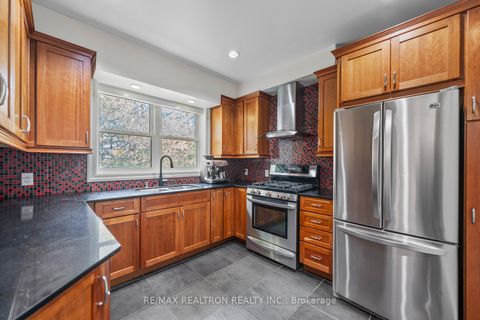 Photo 9 at 4 Model Avenue, Clanton Park, Toronto