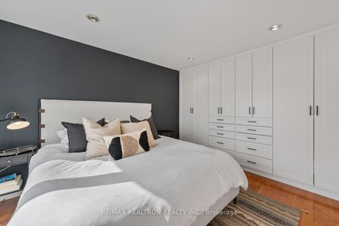 Photo 20 at 4 Model Avenue, Clanton Park, Toronto