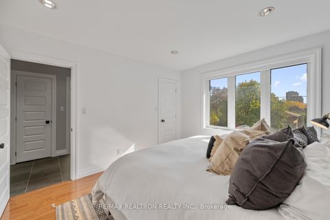 Photo 21 at 4 Model Avenue, Clanton Park, Toronto