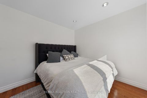 Photo 23 at 4 Model Avenue, Clanton Park, Toronto