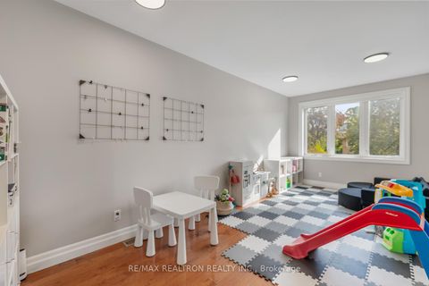 Photo 24 at 4 Model Avenue, Clanton Park, Toronto