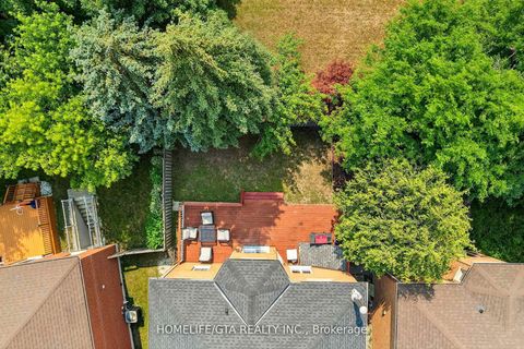 Photo 5 at 28 Glenheather Terrace, Rouge E11, Toronto