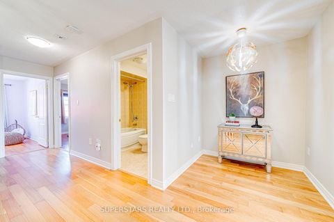 Photo 17 at 41 - 8 Townwood Drive, Jefferson, Richmond Hill