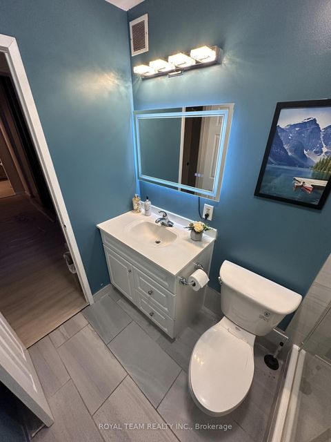 Photo 14 at 201 - 735 Don Mills Road, Flemingdon Park, Toronto