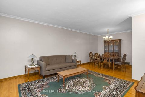 Photo 7 at 16 Seacliff Boulevard, Humber Summit, Toronto