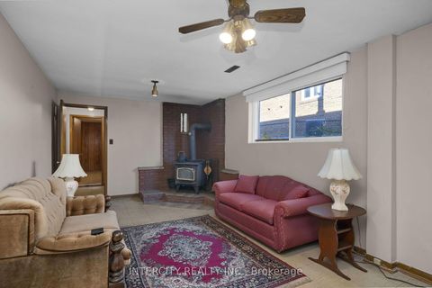 Photo 23 at 16 Seacliff Boulevard, Humber Summit, Toronto