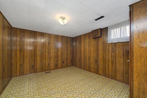 Photo 26 at 16 Seacliff Boulevard, Humber Summit, Toronto