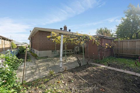 Photo 31 at 16 Seacliff Boulevard, Humber Summit, Toronto