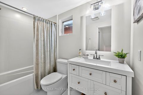 Photo 23 at 22 Ninth Street, New Toronto, Toronto