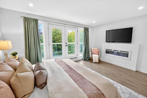 Photo 27 at 22 Ninth Street, New Toronto, Toronto