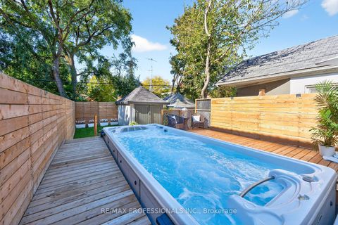 Photo 41 at 22 Ninth Street, New Toronto, Toronto