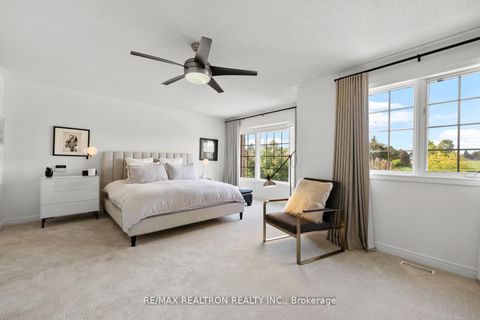 Photo 17 at 136 Kingsbridge Circle, Beverley Glen, Vaughan Photo 17 at 136 Kingsbridge Circle, Beverley Glen, Vaughan