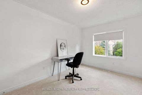 Photo 25 at 136 Kingsbridge Circle, Beverley Glen, Vaughan